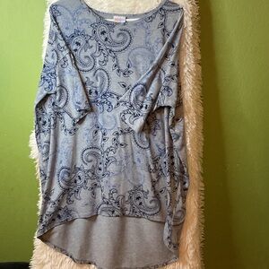LuLaRoe Light Blue Paisley Hi-Low Tunic size large